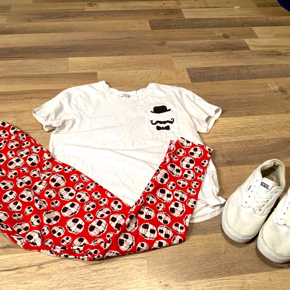 Large white teeshirt with cute design